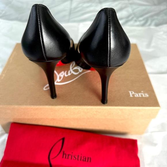 NWT Christian Louboutin Apostrophy Black Leather Pointed Red-Sole Pumps - Picture 6 of 16